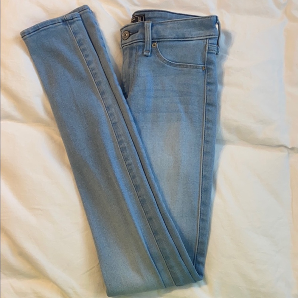 Abercrombie & Fitch - Low Rise Jean Legging